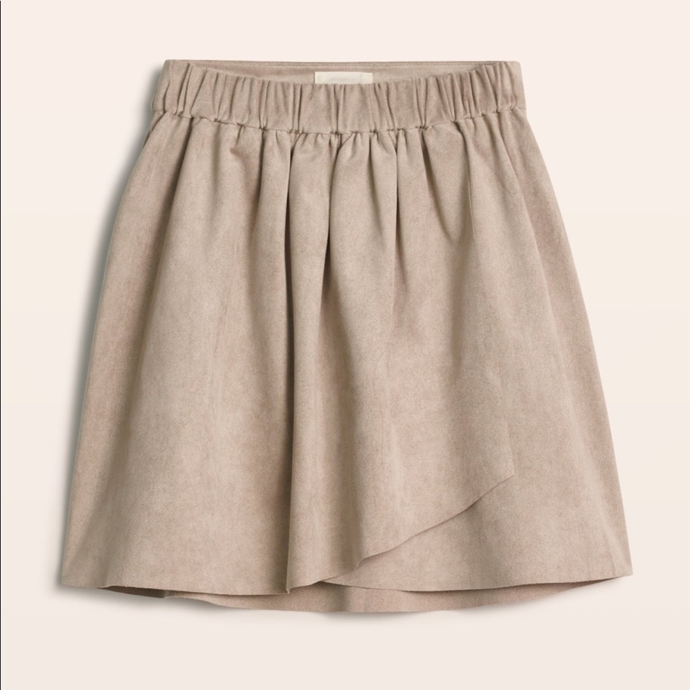 Aritzia Wilfred Free Vegan Suede Skirt